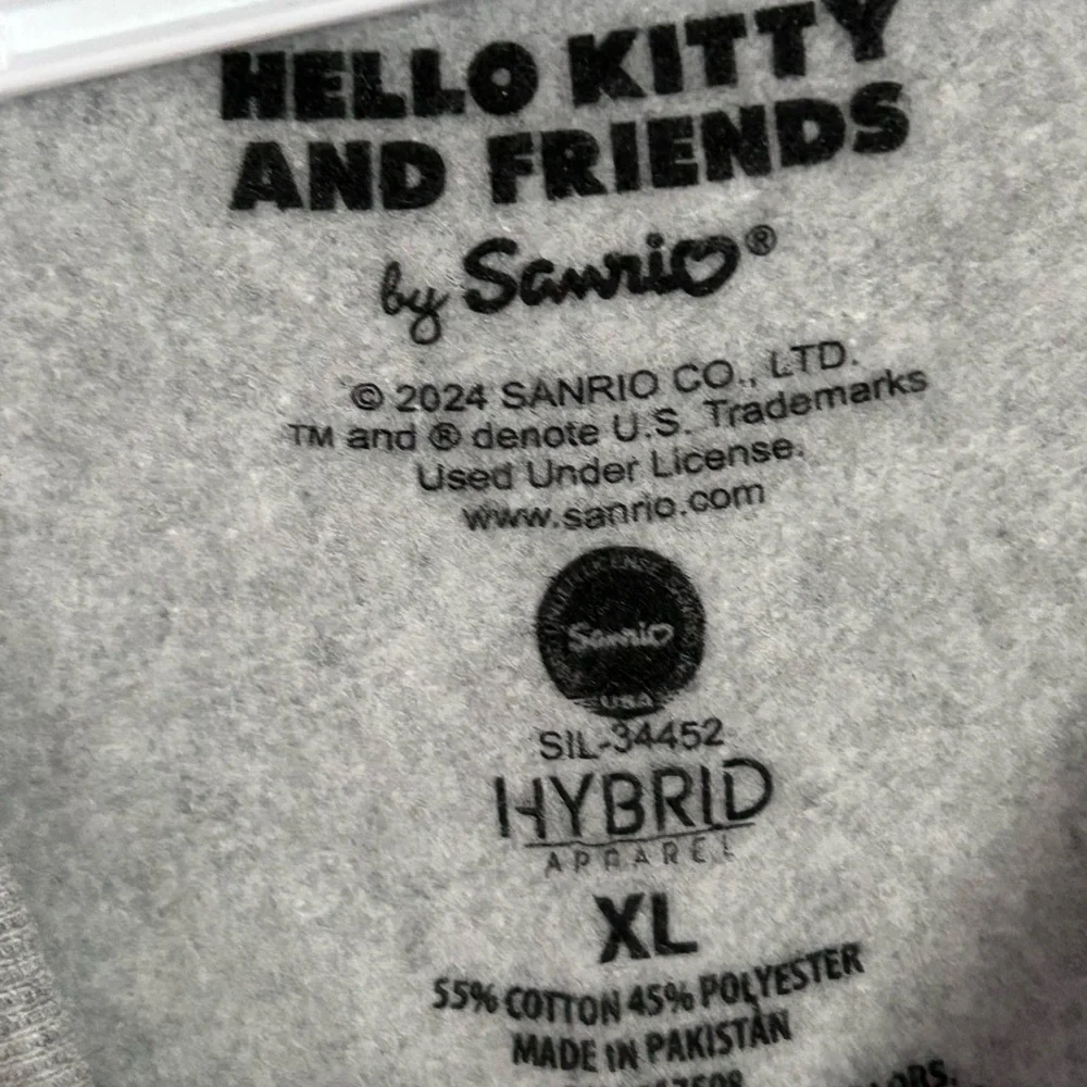 Sanrio hello kitty and friends Cotton Blend Long Sleeve Sweatshirt size XL - Picture 3 of 6